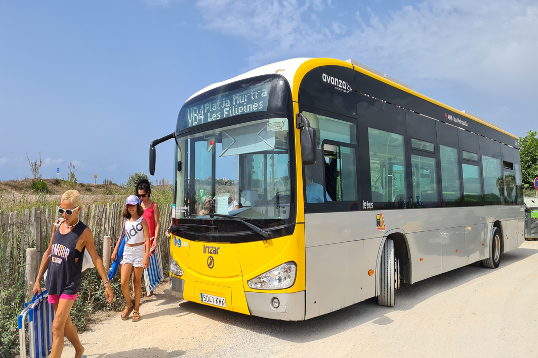 El Vilabús transporta prop de 9.000 viatgers a la platja durant les cinc primeres setmanes de l’estiu