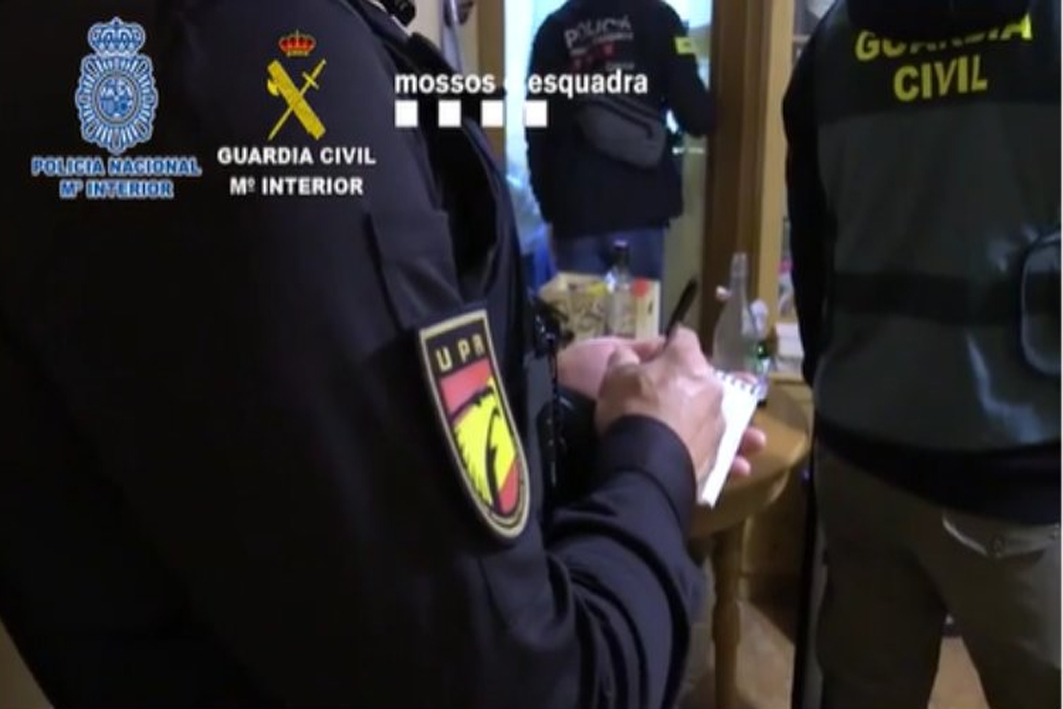 Els Mossos d’Esquadra desmantellen un punt de venda de cocaïna a Cornellà de Llobregat