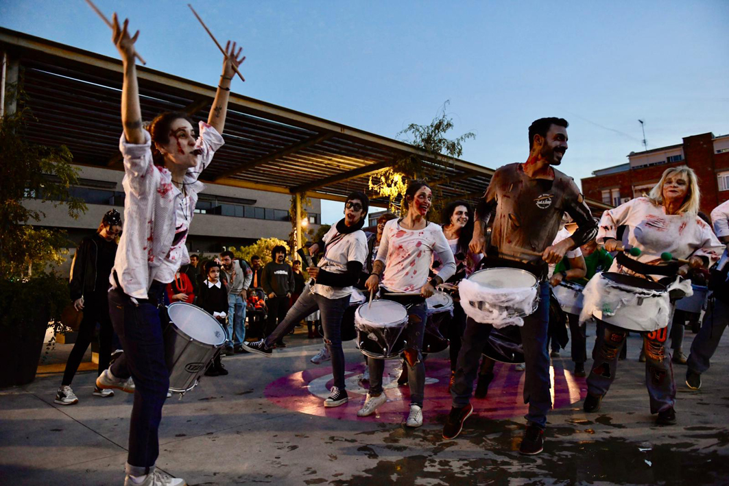Viladecans uneix la tradició de la Castanyada i el Halloween