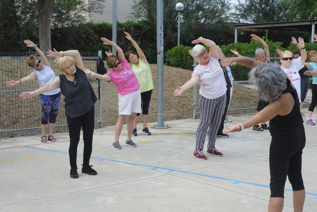 Més de 220 persones grans de Sant Joan Despí fan tallers d'activitat física i memòria durant l'estiu