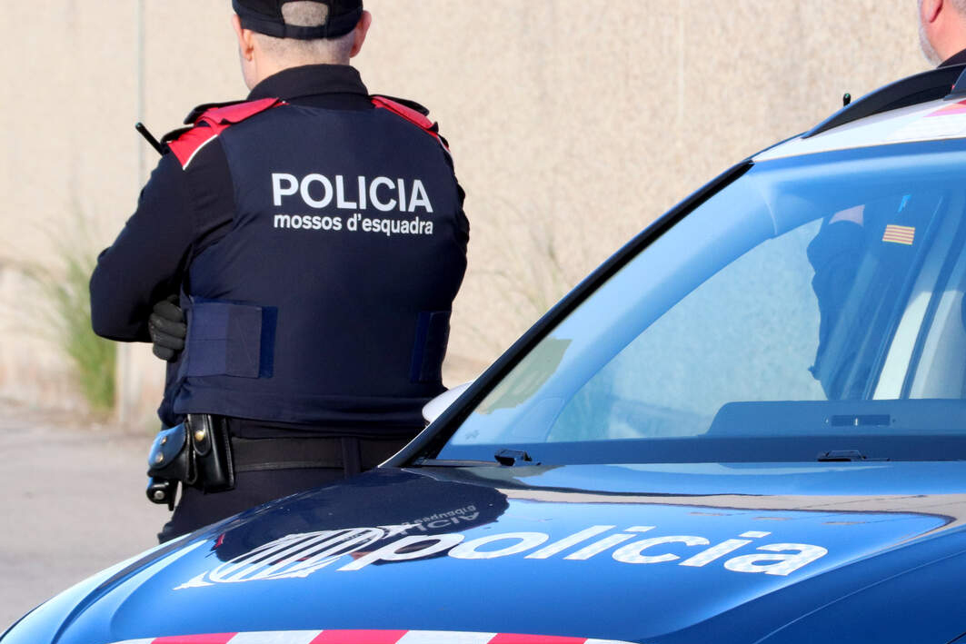 Detenen un home presumptament relacionat amb la mort violenta d'un altre home al Prat de Llobregat