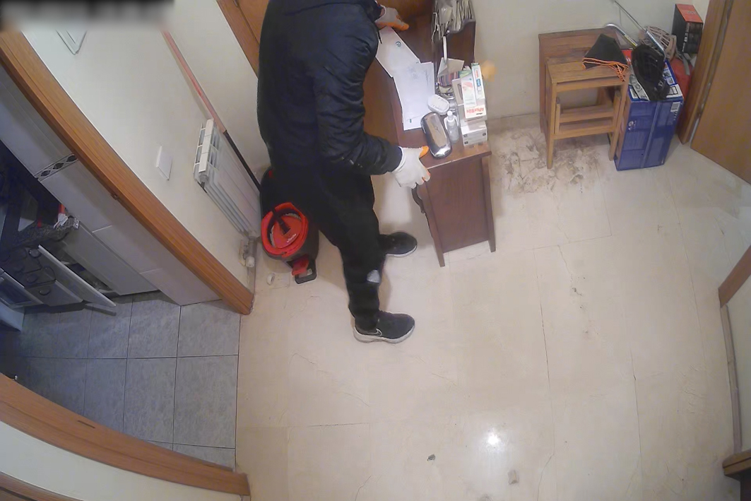 Detenen dues persones per quatre robatoris amb força