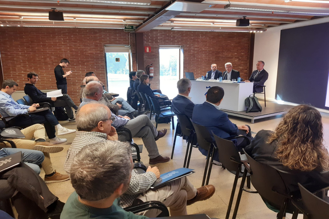 L’APCE i CaixaBank analitzen la conjuntura immobiliària a l’Àmbit Funcional Metropolità Sud de Barcelona
