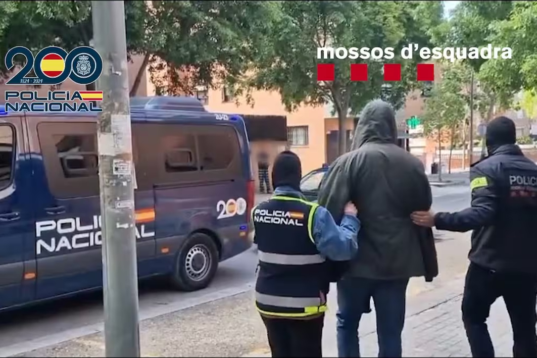 Detenen a l'àrea metropolitana de Barcelona tres persones presumptament relacionades amb el terrorisme gihadista