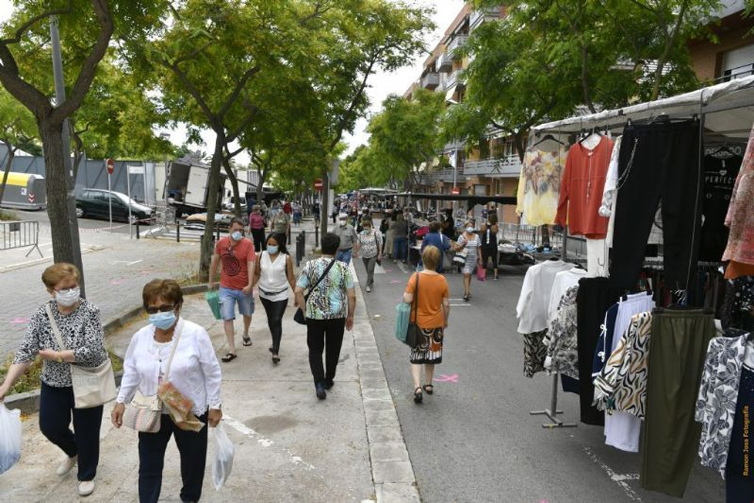 Marxa lenta de vehicles dels venedors no sedentaris